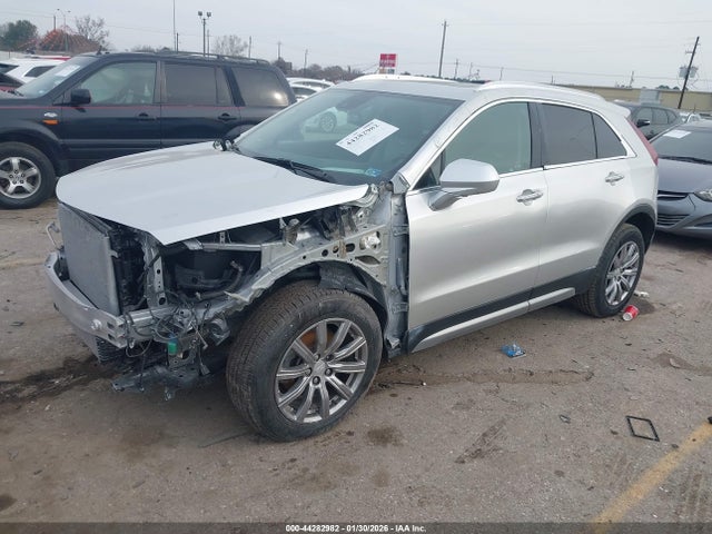 2019 CADILLAC XT4 1GYFZDR45KF204770 Photo 1