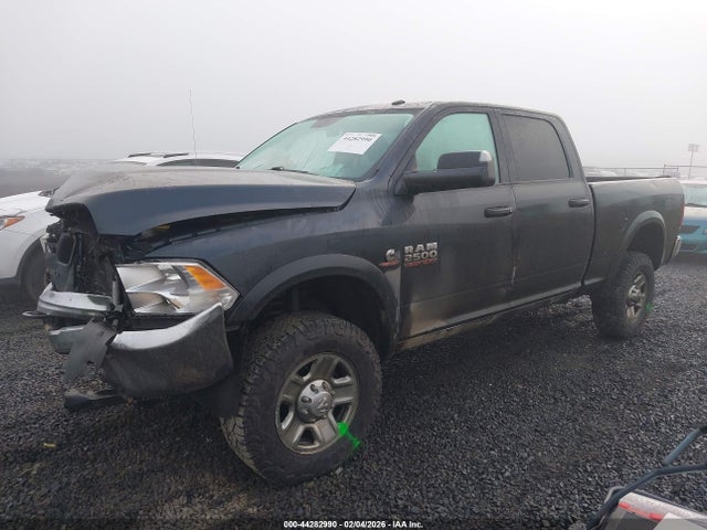 3C6UR5CL6HG571078 RAM 2500 Tradesman 4x4 6&#039;4 Box