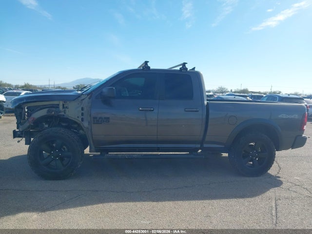 1C6RR7GT5KS649216 RAM 1500 Classic Warlock 4x4 6&#039;4 Box