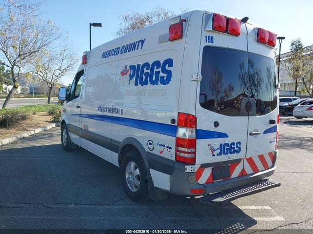 2017 MERCEDES-BENZ SPRINTER 2500 WDAPE7CD3HP376043 Photo 2