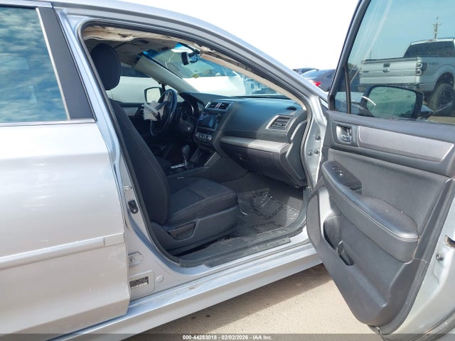 2015 Subaru Legacy 2.5i Premium მანქანა იყიდება აუქციონზე, vin: 4S3BNBE67F3067639, აუქციონის ნომერი: 44283018