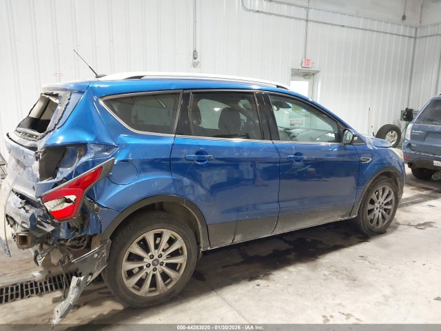 1FMCU9J91HUB43915 Ford Escape Titanium
