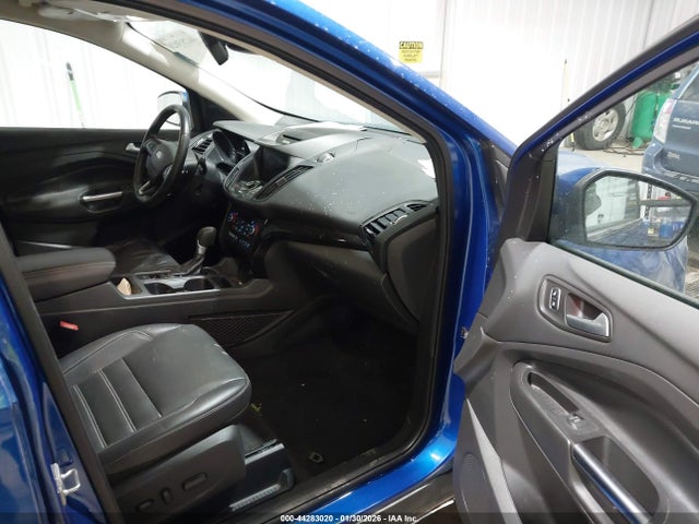 1FMCU9J91HUB43915 Ford Escape Titanium