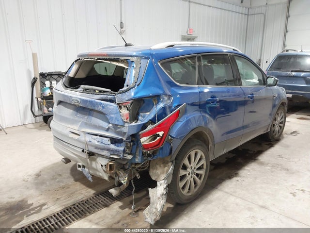 1FMCU9J91HUB43915 Ford Escape Titanium
