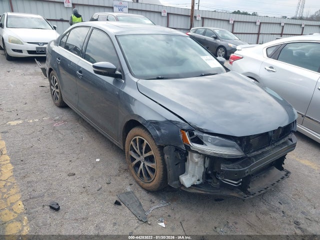 44283022 :رقم المزاد ، 3VWDB7AJ1JM229830 vin ، 2018 Volkswagen Jetta 1.4t Se/1.4t Wolfsburg Edition مزاد بيع