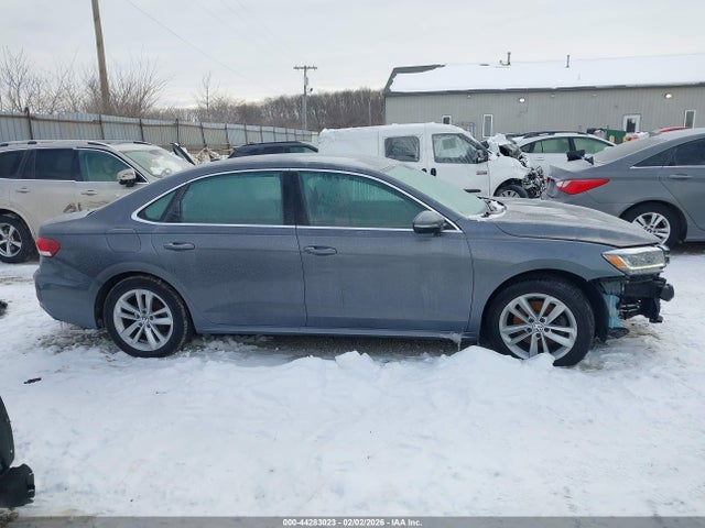 Продаж на аукціоні авто 2020 Volkswagen Passat 2.0t Se, vin: 1VWSA7A34LC008030, номер лоту: 44283023