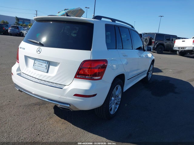 WDCGG5HB2EG308969 Mercedes-Benz GLK 350