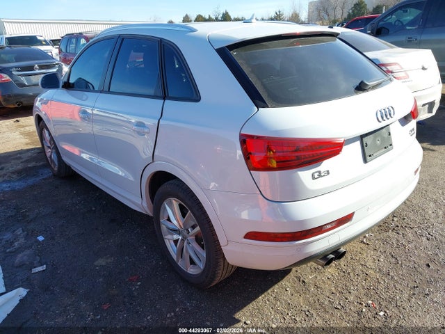 2018 AUDI Q3 WA1ECCFS3JR023576 Photo 2