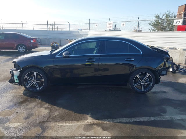 Mercedes-Benz A 220 2022 W1K3G4EB5NJ374072 Image 15