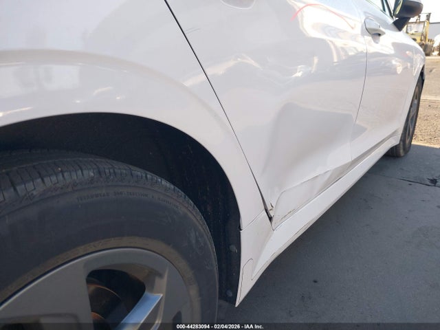 5XXG14J23MG030021 KIA K5 LXS