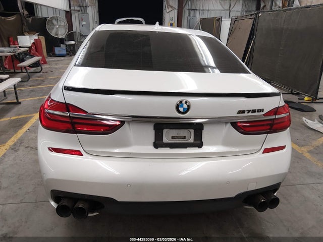 BMW 750i 2017 WBA7F0C37HGM21720 Image 17