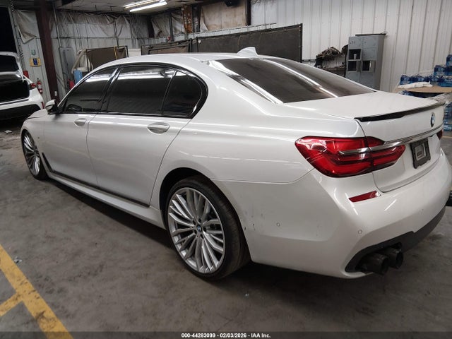 2017 BMW 750I WBA7F0C37HGM21720 Photo 2