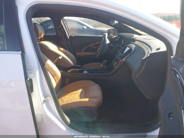 1G4GB5G32GF272798 Buick Lacrosse Leather