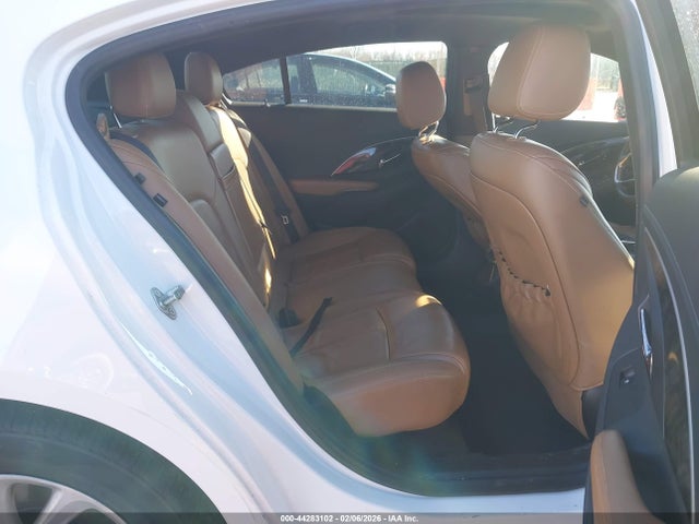 1G4GB5G32GF272798 Buick Lacrosse Leather