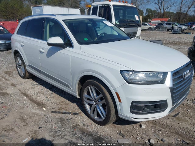 2017 AUDI Q7 WA1VAAF71HD058520 Photo 0
