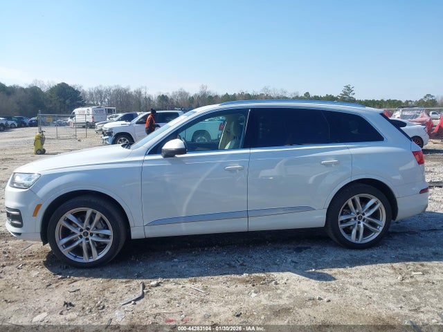 WA1VAAF71HD058520 Audi Q7 3.0t Premium