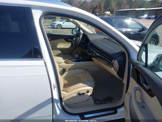 2017 AUDI Q7 WA1VAAF71HD058520 Photo 4