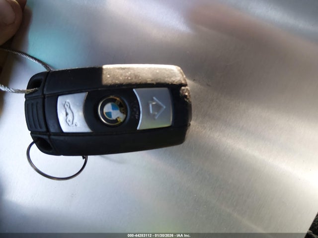 44283112 :رقم المزاد ، WBAVC935X8K035585 vin ، 2008 Bmw 328xi مزاد بيع