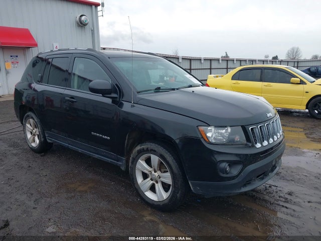 1C4NJCBA5GD753794 Jeep Compass Sport