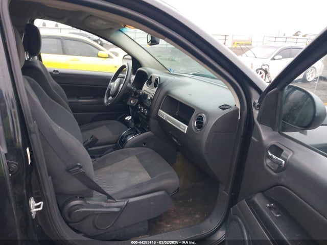 1C4NJCBA5GD753794 Jeep Compass Sport
