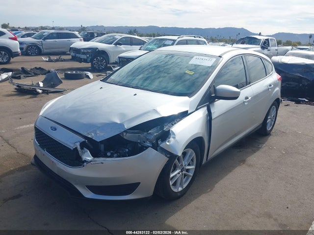 1FADP3K25JL273437 Ford FOCUS SE