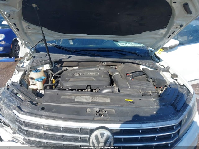 Aukcja sprzedaży 2016 Volkswagen Passat 1.8t Sel Premium, vin: 1VWCS7A33GC069313, numer aukcji: 44283187