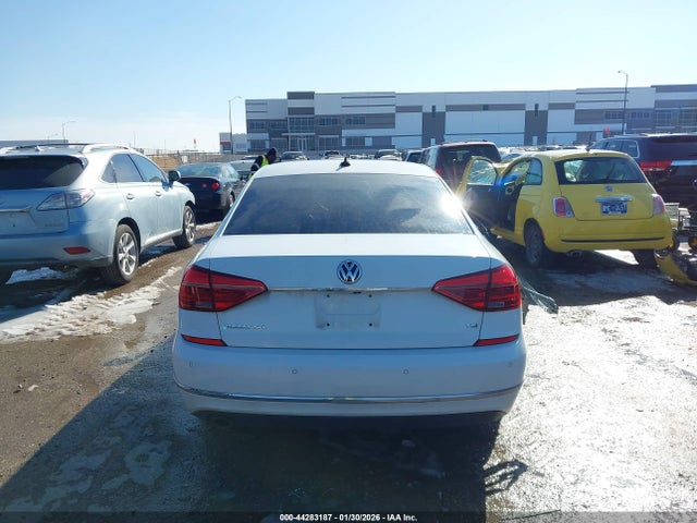 Aukcja sprzedaży 2016 Volkswagen Passat 1.8t Sel Premium, vin: 1VWCS7A33GC069313, numer aukcji: 44283187