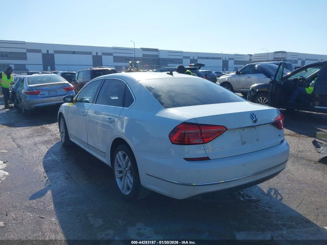 Aukcja sprzedaży 2016 Volkswagen Passat 1.8t Sel Premium, vin: 1VWCS7A33GC069313, numer aukcji: 44283187