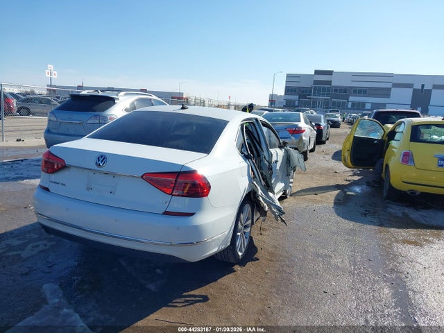 Aukcja sprzedaży 2016 Volkswagen Passat 1.8t Sel Premium, vin: 1VWCS7A33GC069313, numer aukcji: 44283187
