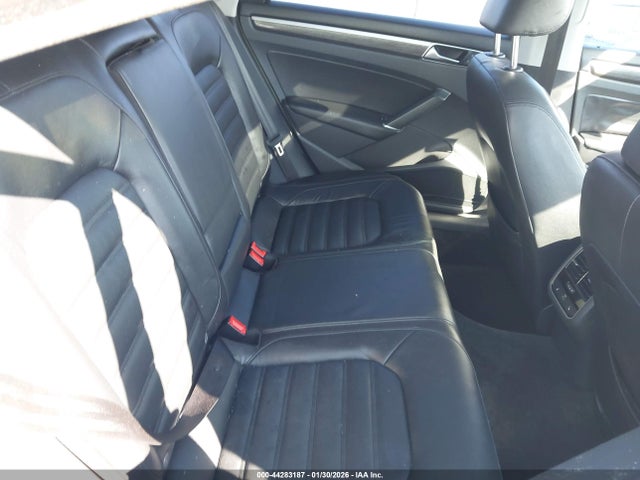 Aukcja sprzedaży 2016 Volkswagen Passat 1.8t Sel Premium, vin: 1VWCS7A33GC069313, numer aukcji: 44283187