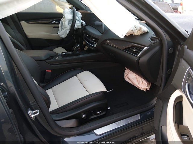 1G6DP5RKXT0102587 Cadillac Ct5 Sport Rwd