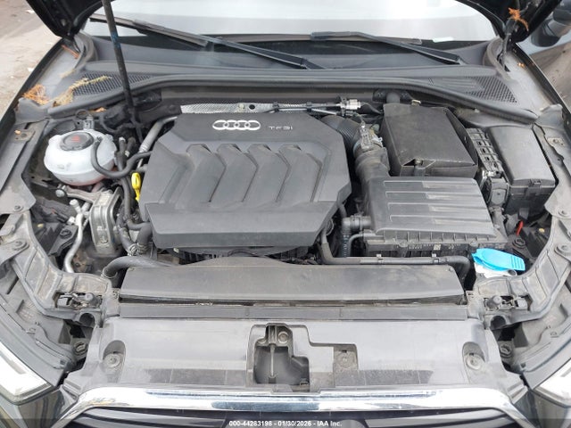 2018 AUDI A3 WAUAUGFF2J1063641 Photo 9