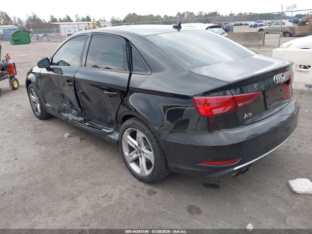 2018 AUDI A3 WAUAUGFF2J1063641 Photo 2