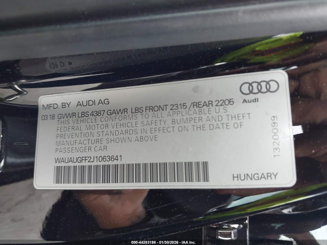 2018 AUDI A3 WAUAUGFF2J1063641 Photo 8