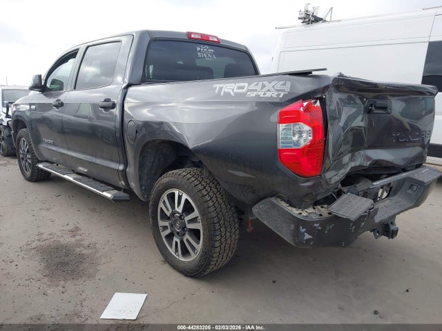 2018 TOYOTA TUNDRA 5TFDW5F16JX712020 Photo 2