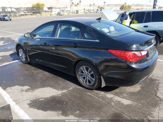 2013 HYUNDAI SONATA 5NPEB4AC8DH697409 Photo 2
