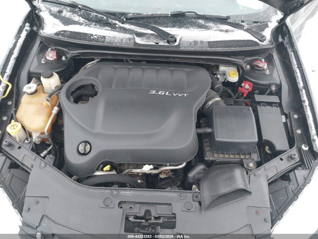 44283283 :رقم المزاد ، 1C3CCBCG2CN322000 vin ، 2012 Chrysler 200 Limited مزاد بيع