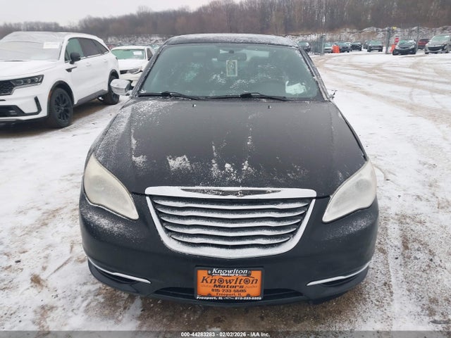 44283283 :رقم المزاد ، 1C3CCBCG2CN322000 vin ، 2012 Chrysler 200 Limited مزاد بيع