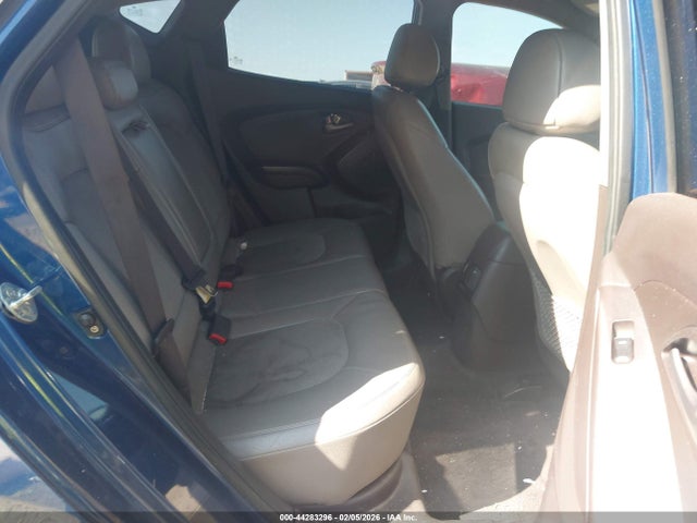 2014 Hyundai Tucson Se მანქანა იყიდება აუქციონზე, vin: KM8JUCAG5EU826313, აუქციონის ნომერი: 44283296