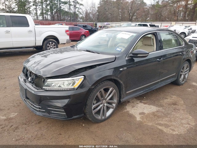 1VWDT7A33HC080864 Volkswagen Passat 1.8t R-line
