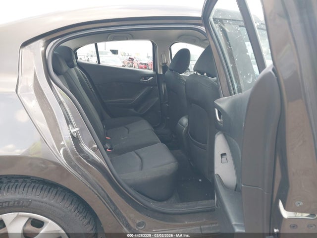 JM1BM1U70E1121087 Mazda Mazda3 I Sport