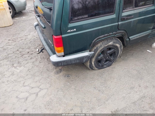 44283409 :رقم المزاد ، 1J4FF48S2YL230794 vin ، 2000 Jeep Cherokee Sport مزاد بيع