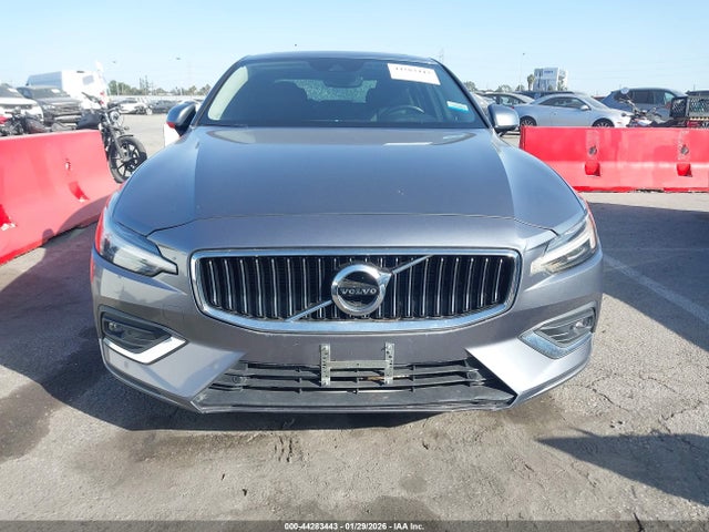 7JR102FL0LG037483 Volvo S60 T5 Inscription