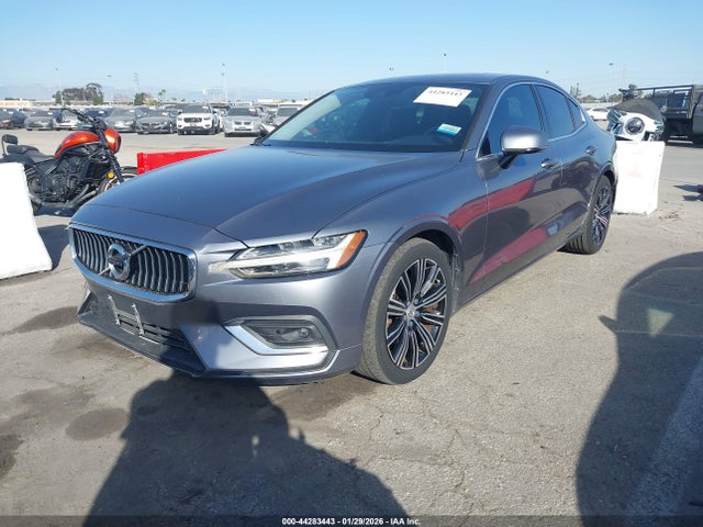 2020 VOLVO S60 7JR102FL0LG037483 Photo 1