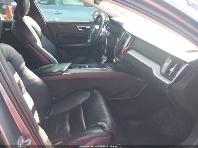 2020 VOLVO S60 7JR102FL0LG037483 Photo 4