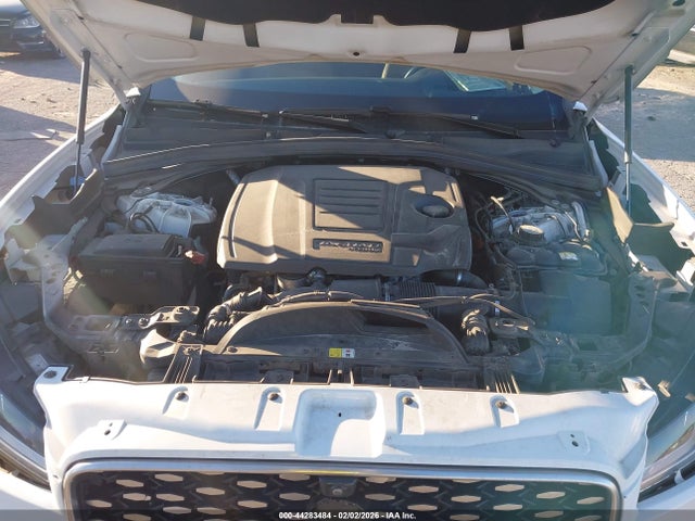 2021 JAGUAR F-PACE SADCJ2EX5MA685063 Photo 9