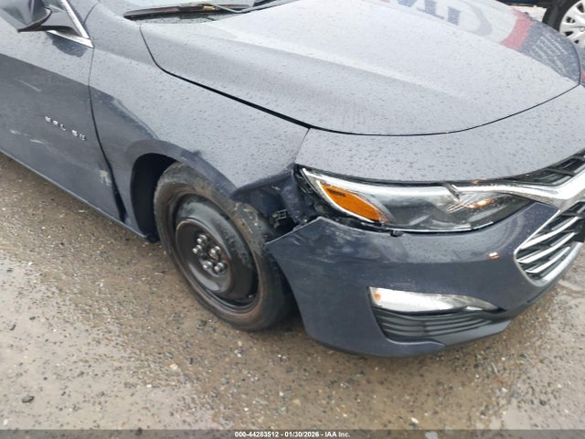 1G1ZD5ST2SF149177 Chevrolet Malibu Fwd 1lt