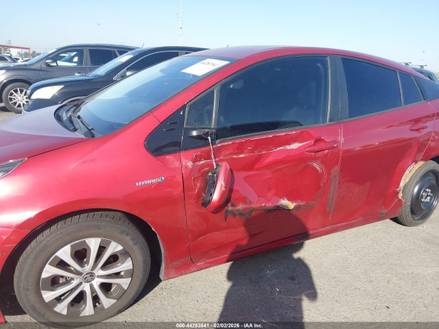 Toyota Prius Two 2017 JTDKBRFU3H3566424 Image 6