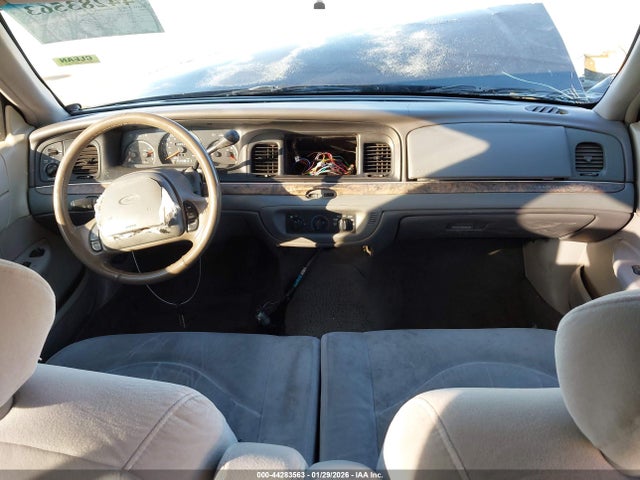1999 FORD CROWN VICTORIA 2FAFP73W9XX176674 Photo 4
