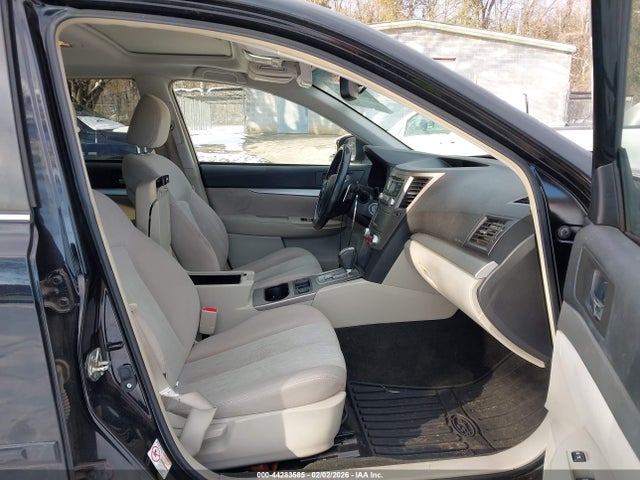 2013 Subaru Outback 2.5i Premium მანქანა იყიდება აუქციონზე, vin: 4S4BRCGC4D3284622, აუქციონის ნომერი: 44283585